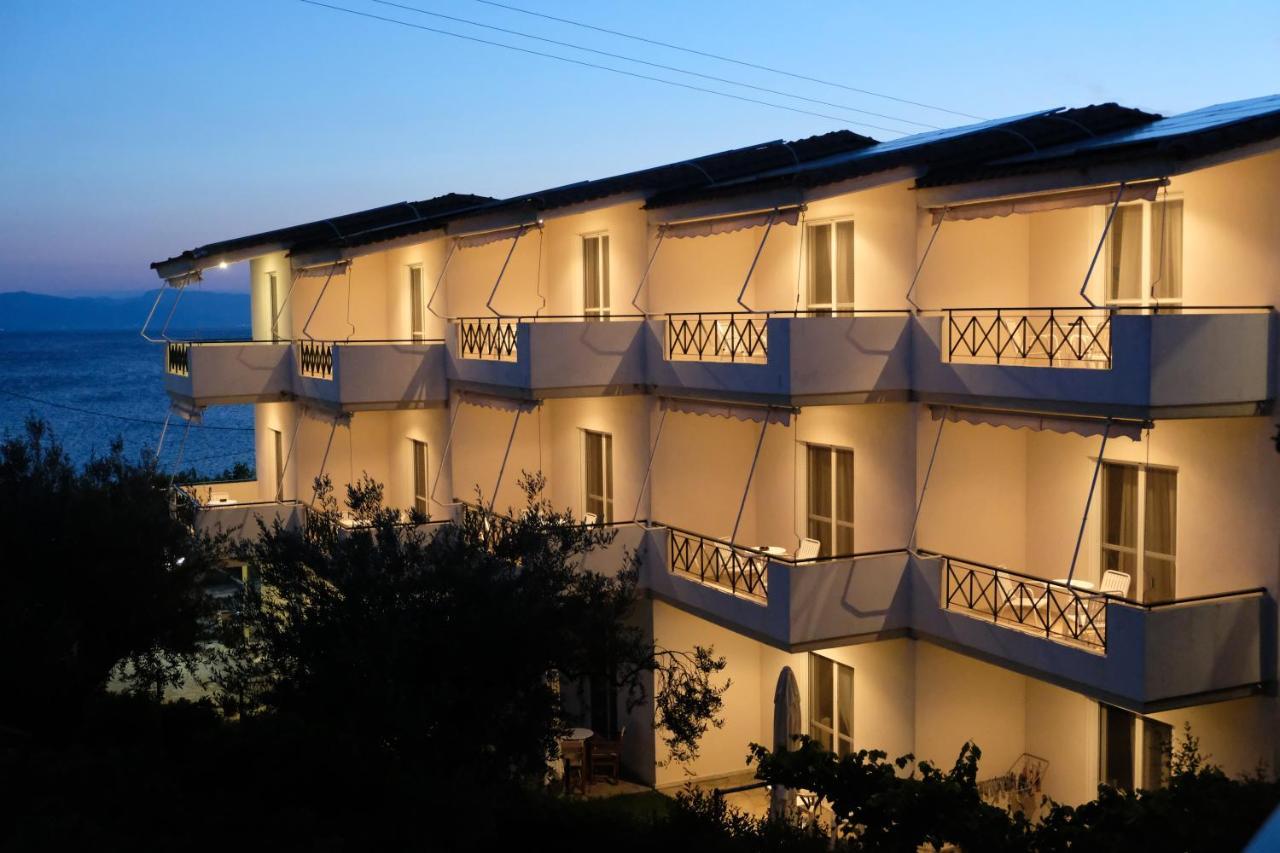 Lappas Rooms Ровиес Экстерьер фото