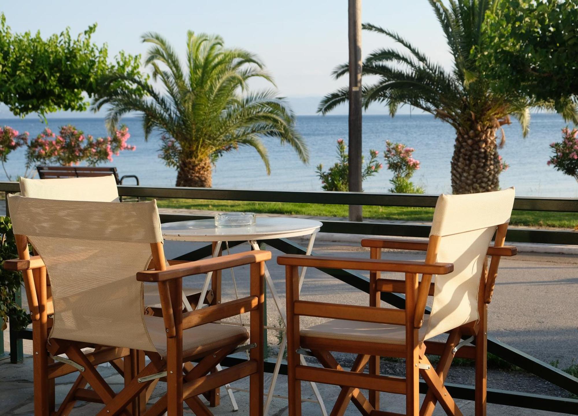 Lappas Rooms Ровиес Экстерьер фото