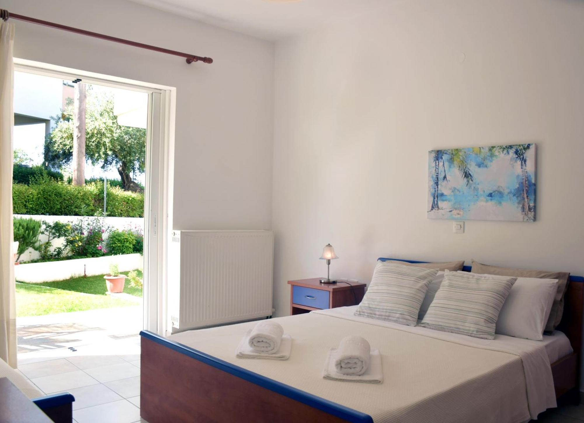 Lappas Rooms Ровиес Экстерьер фото