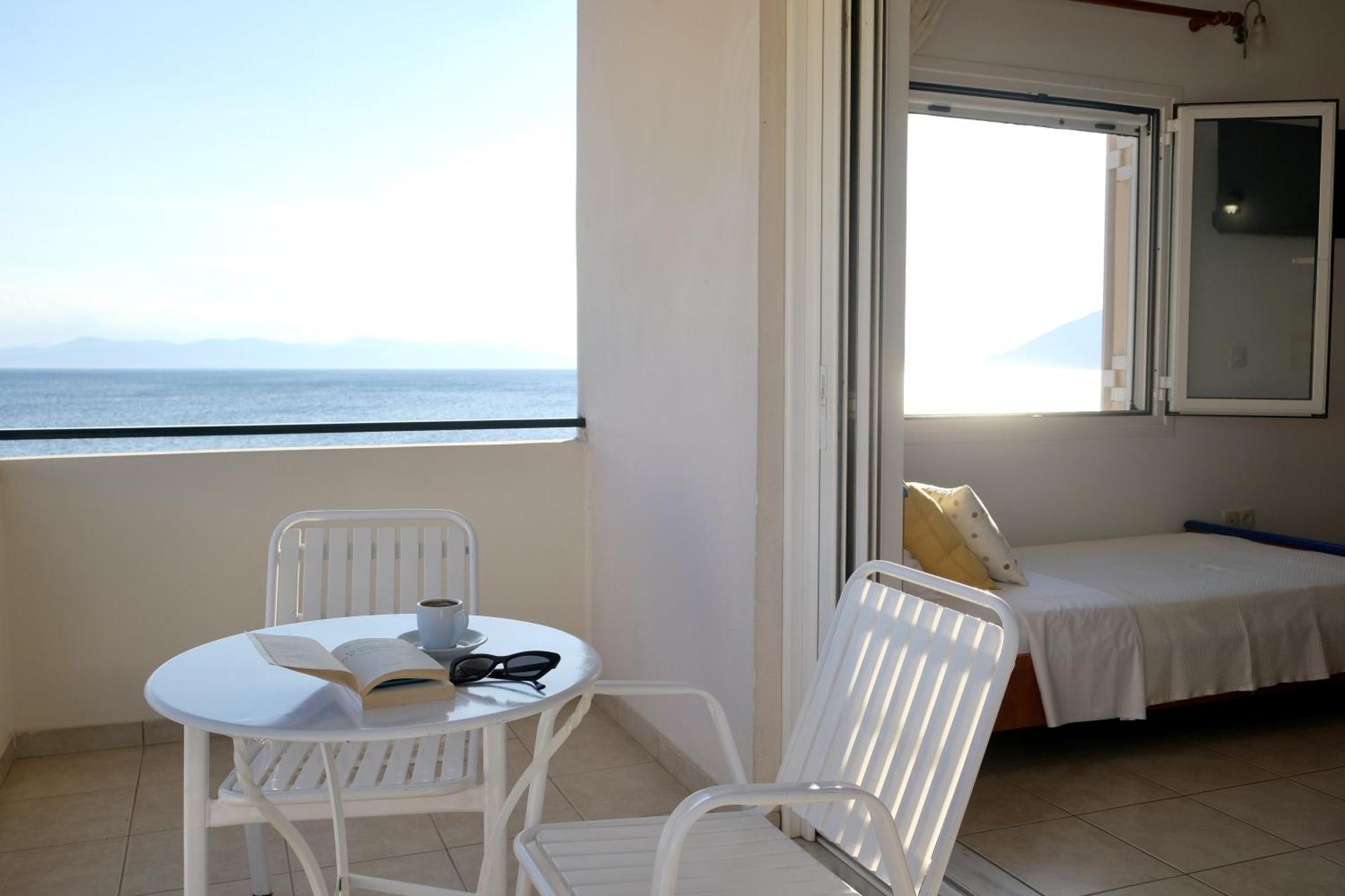 Lappas Rooms Ровиес Экстерьер фото