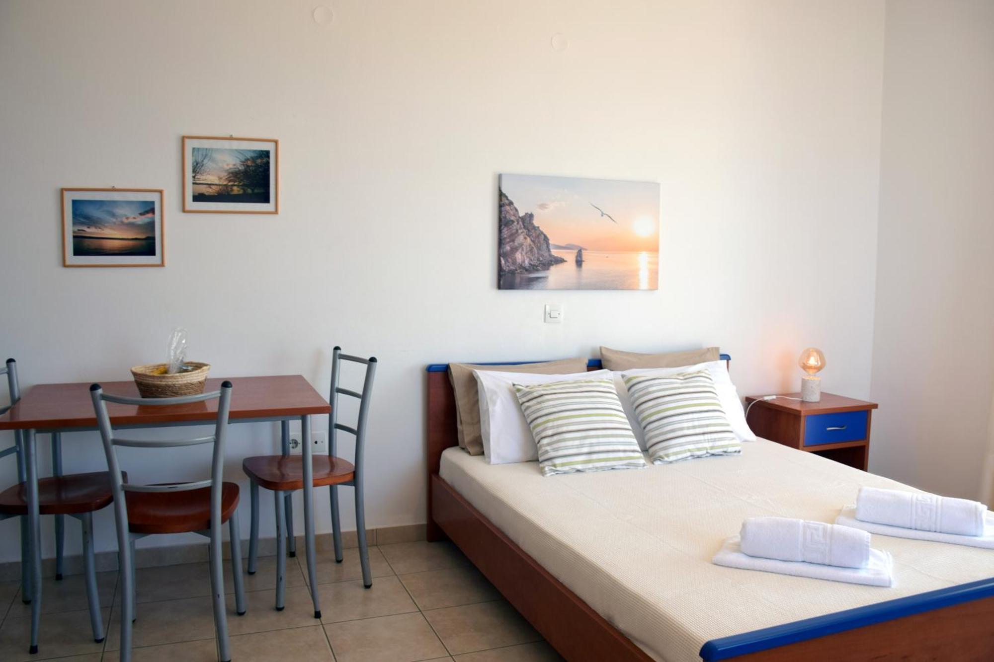 Lappas Rooms Ровиес Экстерьер фото