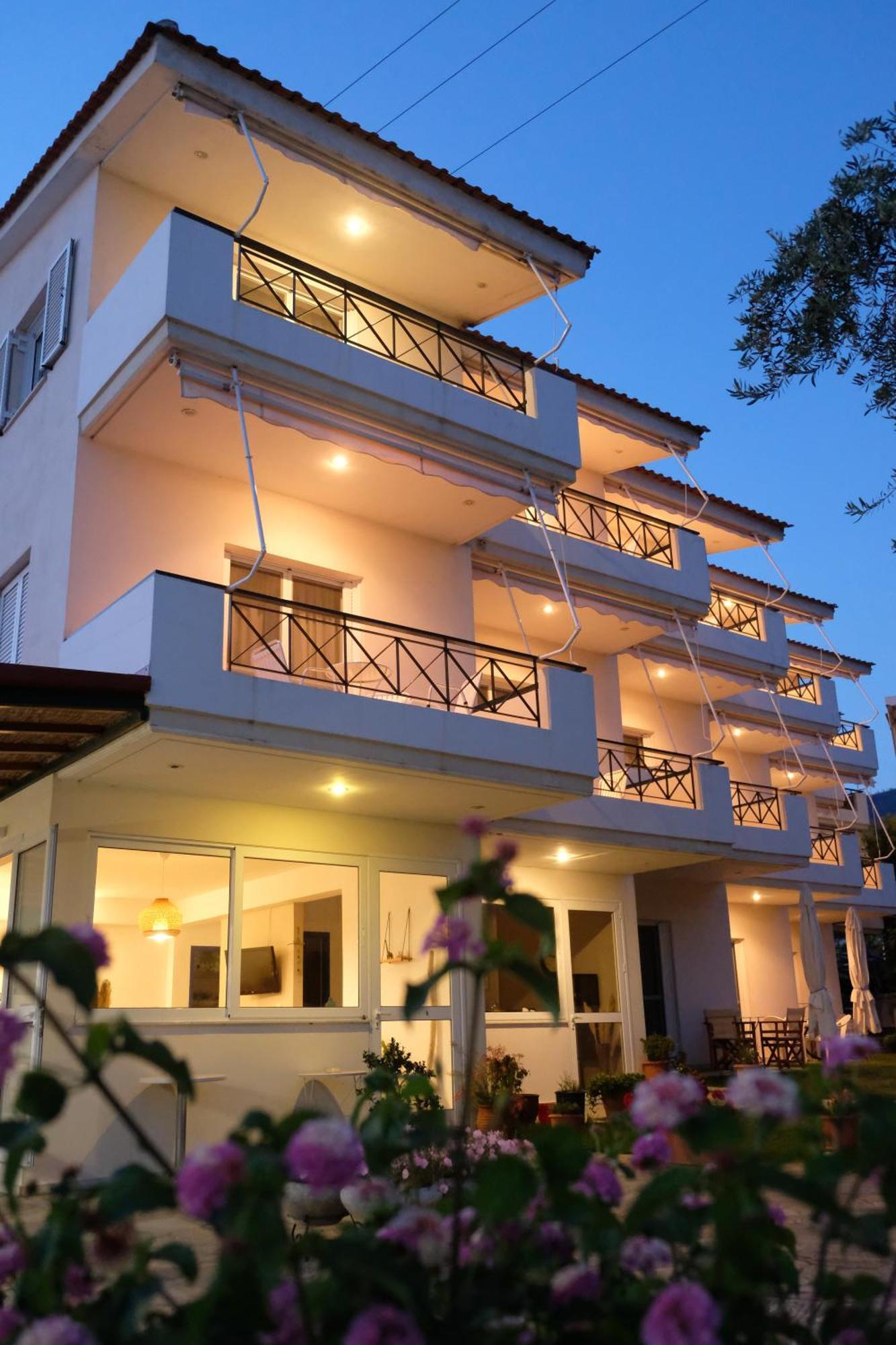 Lappas Rooms Ровиес Экстерьер фото
